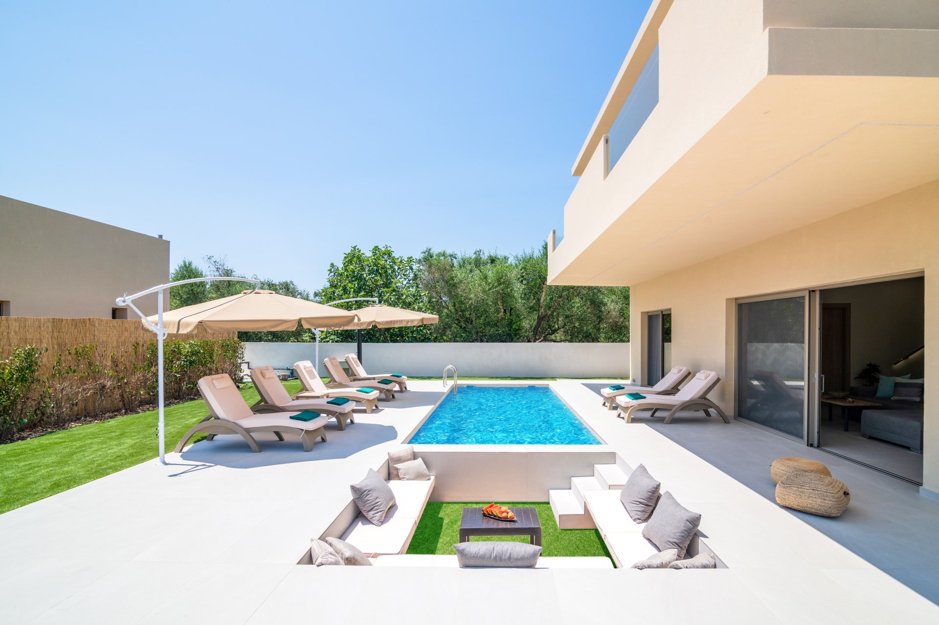 ac99a00a-2128-49d5-9920-50eef1d00807_1920-min