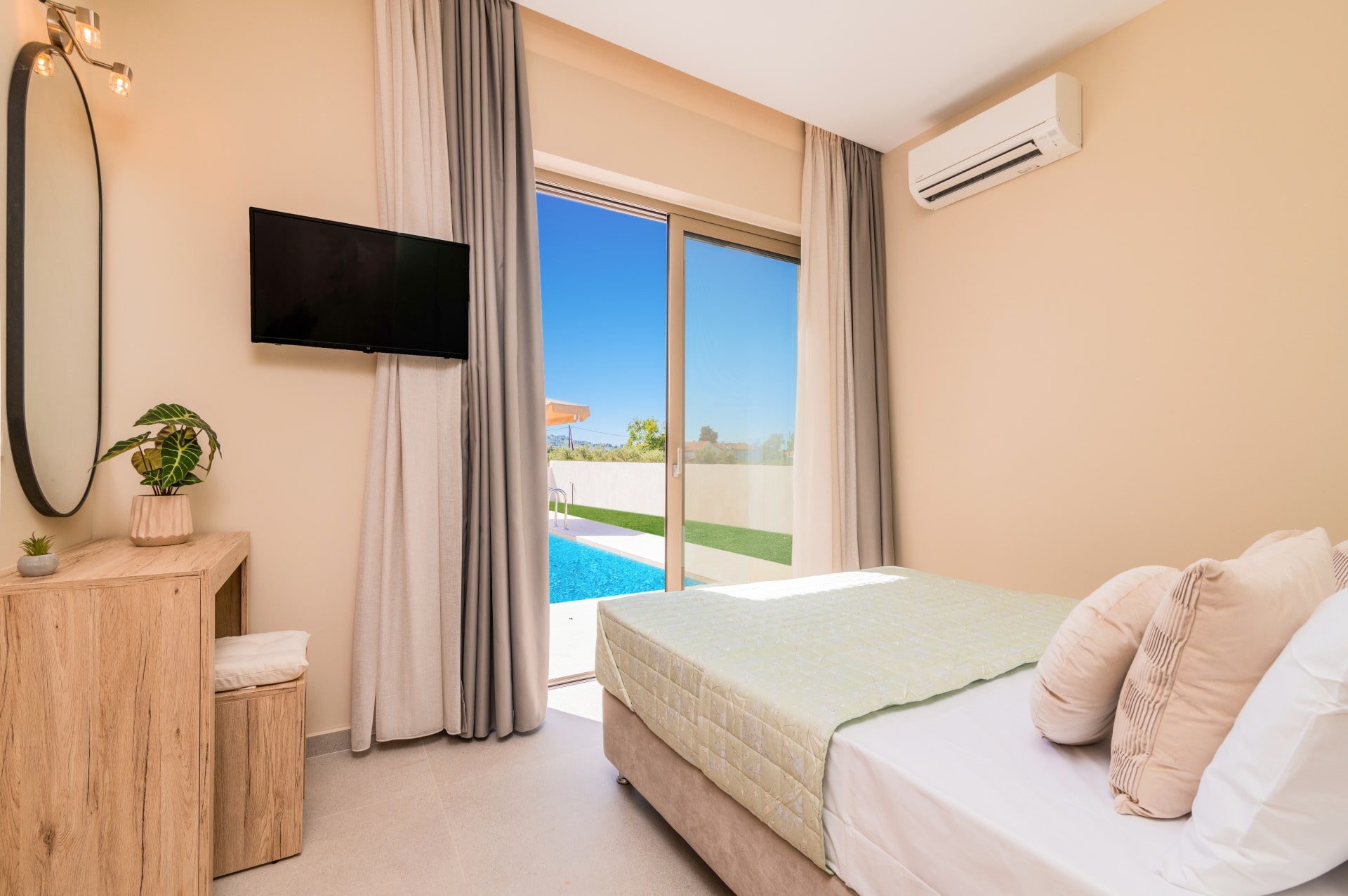 e739b5b3-3ad0-4116-9935-4f0f5b3579da_1920-min