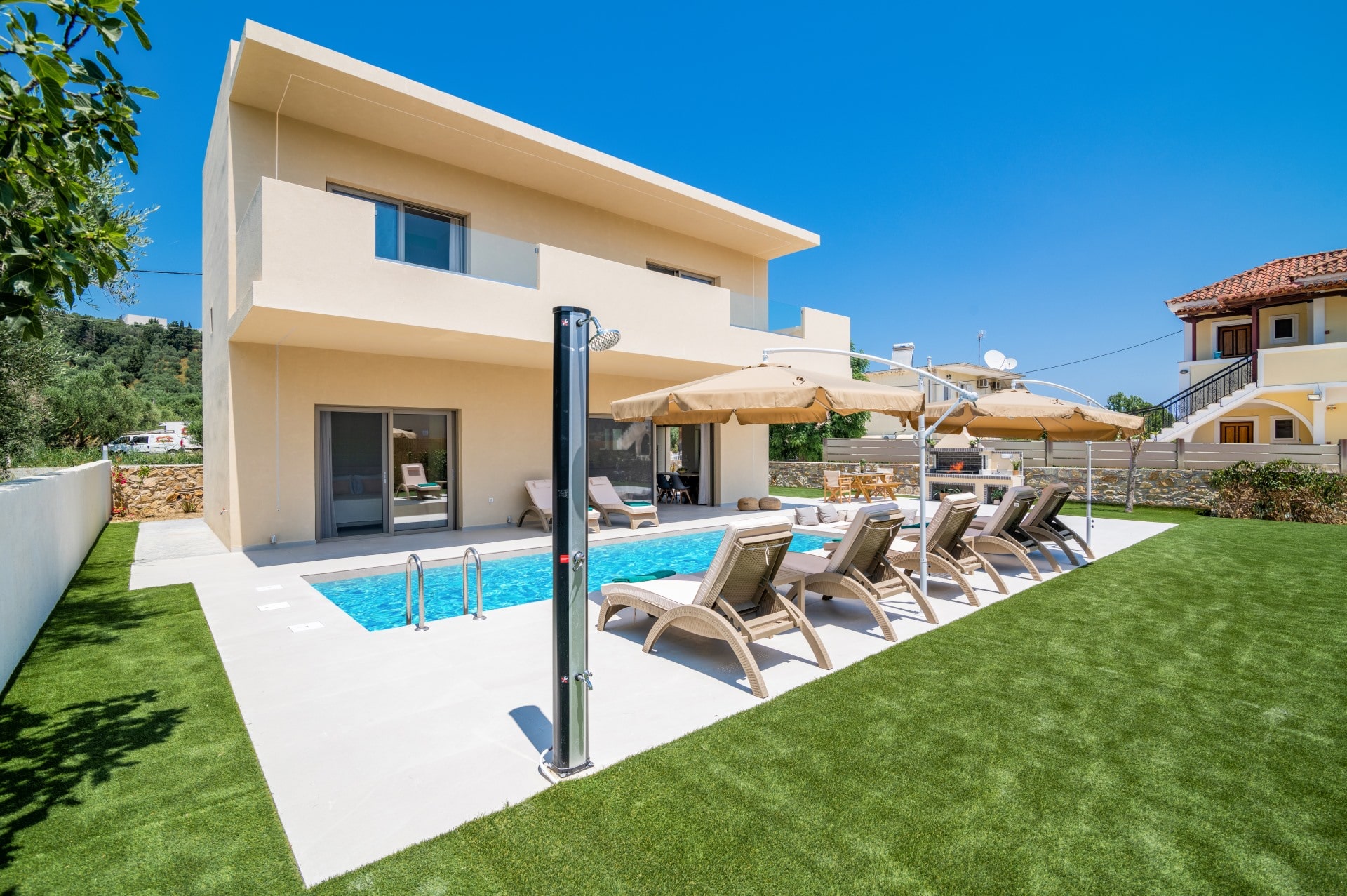 fa152de8-d6d2-4188-8709-8af71460b5b5_1920-min